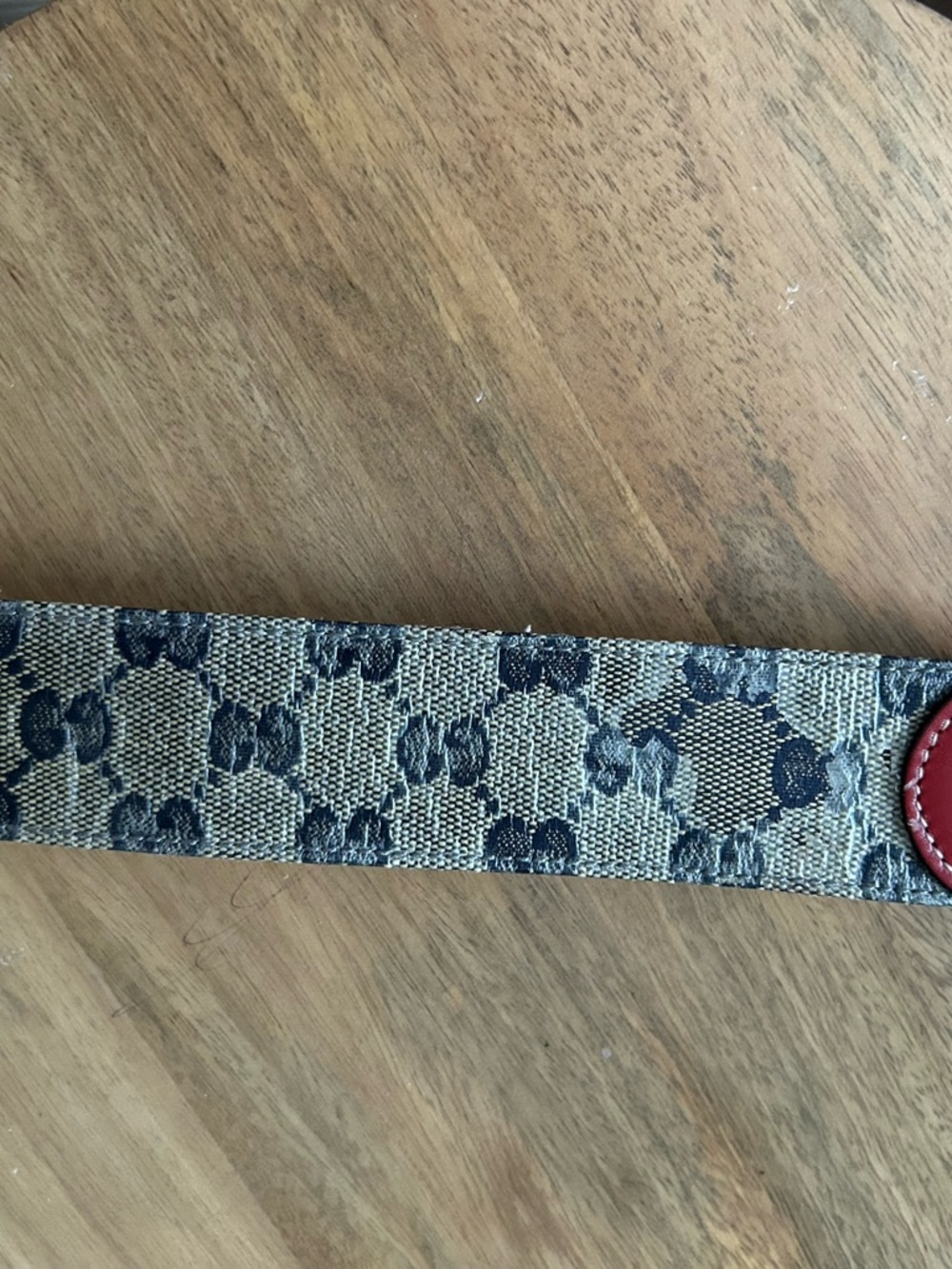 Gucci Monogram Belt with Red Leather and Gold Buckle - Picture 11 of 12